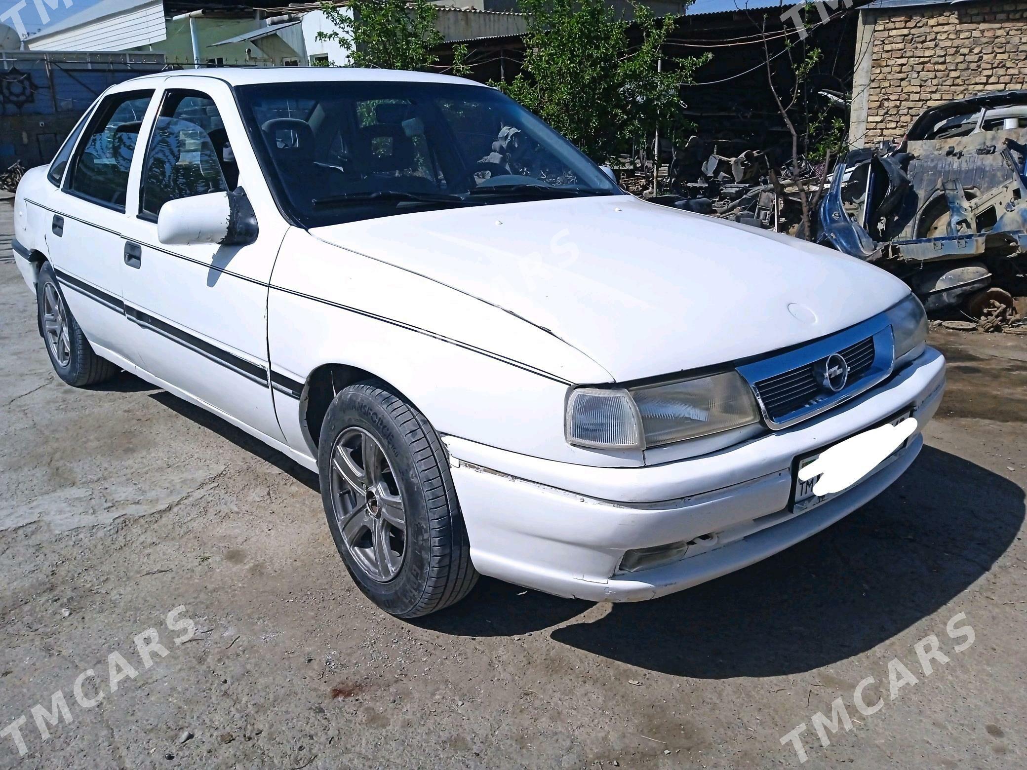 Opel Vectra 1990 - 30 000 TMT - Бахарден - img 3