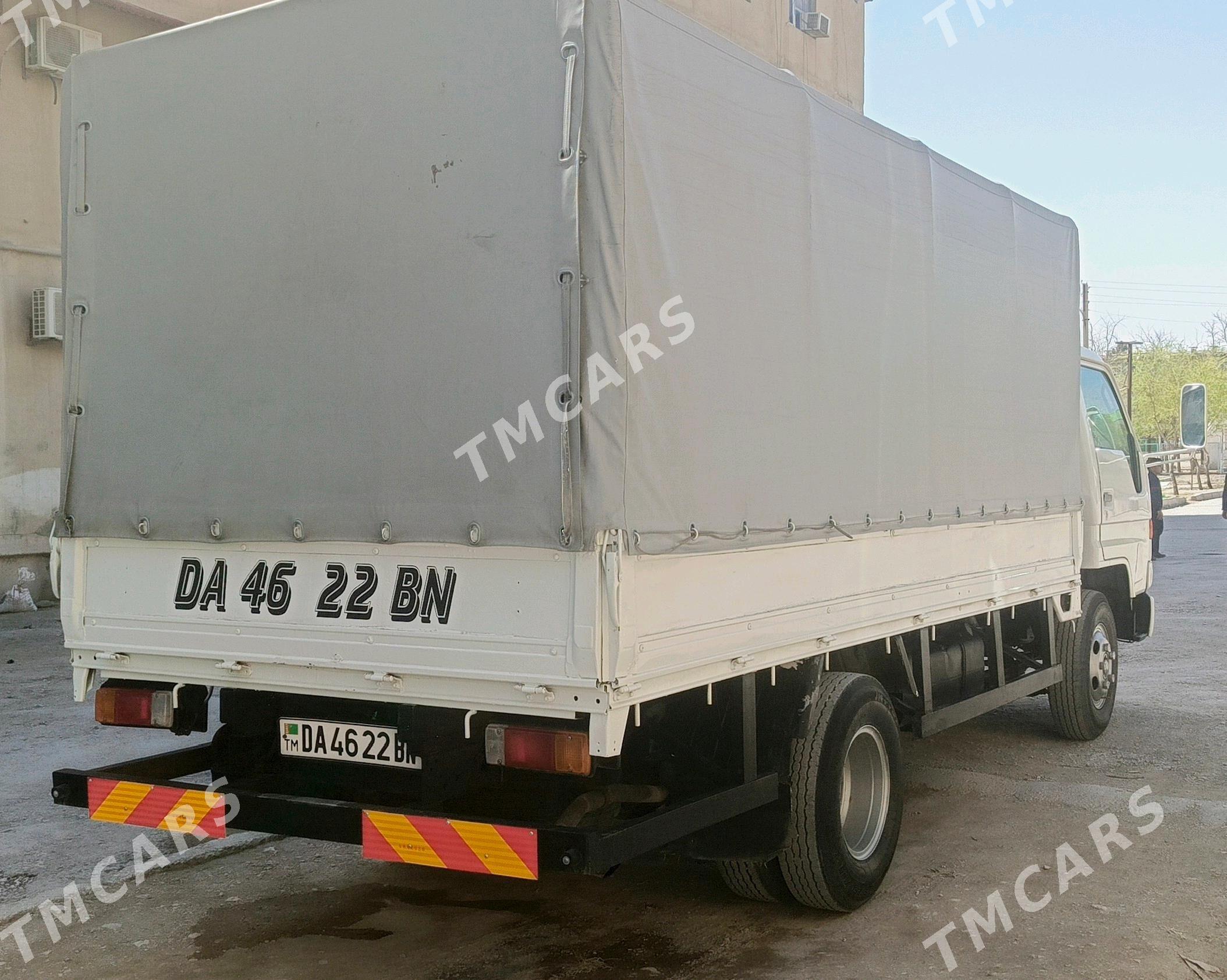 Toyota Dyna 2001 - 185 000 TMT - Balkanabat - img 3