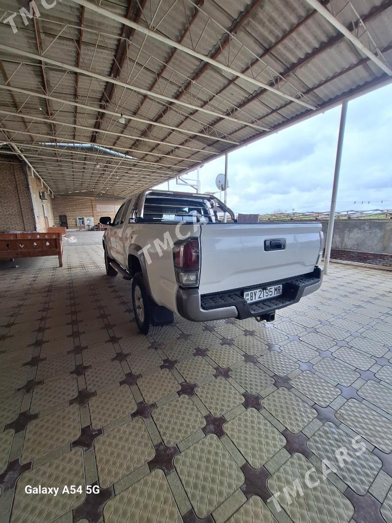 Toyota Tacoma 2017 - 299 000 TMT - Мары - img 7