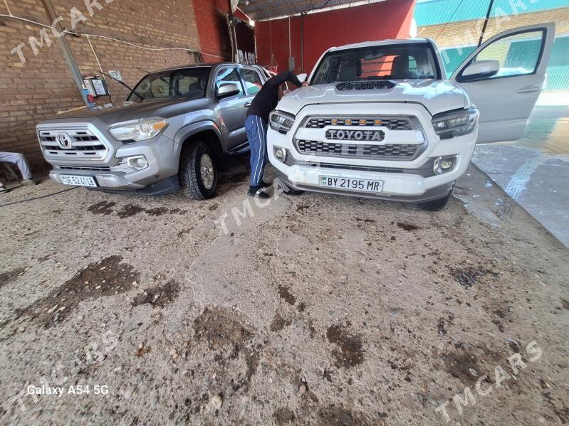 Toyota Tacoma 2017 - 299 000 TMT - Мары - img 1