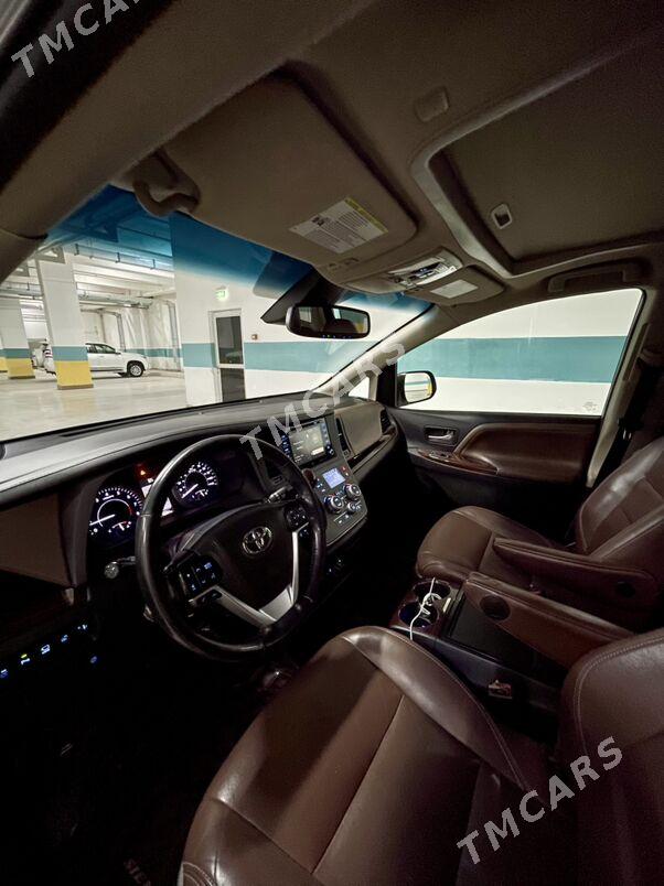 Toyota Sienna 2019 - 625 000 TMT - Aşgabat - img 8