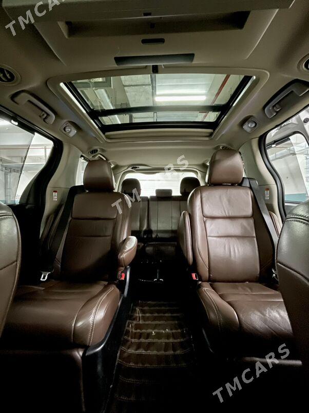 Toyota Sienna 2019 - 625 000 TMT - Aşgabat - img 2