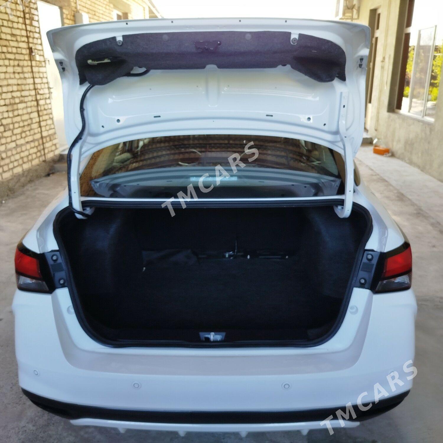 Nissan Versa 2021 - 180 000 TMT - Ашхабад - img 7