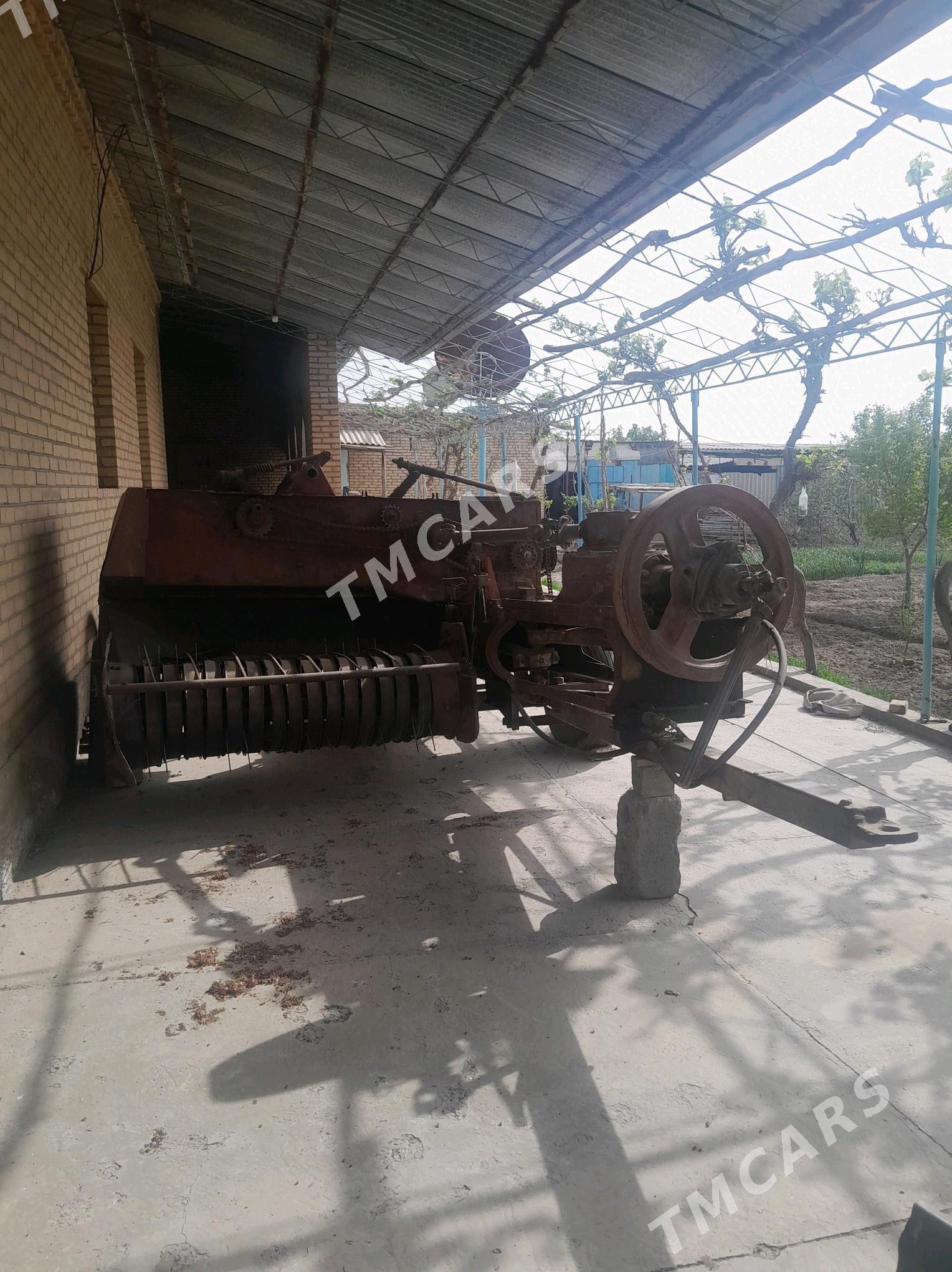 MTZ 82 2013 - 55 000 TMT - Дянев - img 2