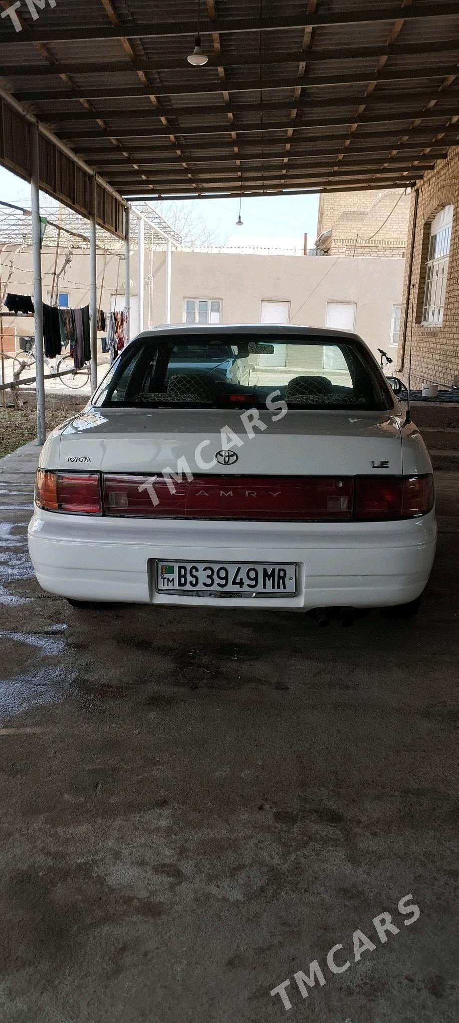 Toyota Camry 1993 - 74 000 TMT - Мары - img 4