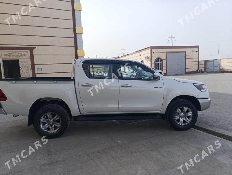 Toyota Hilux 2025 - 710 000 TMT - Türkmenabat - img 1