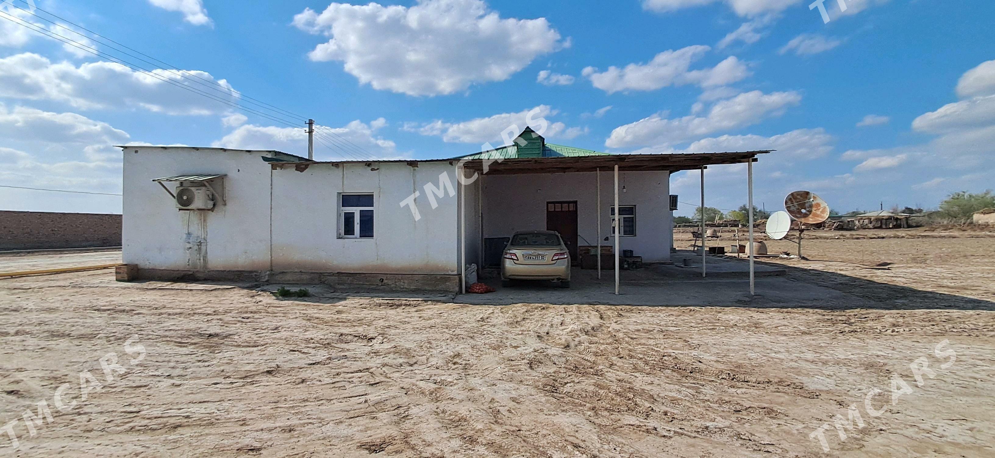 satlyk jaý - Türkmenbaşy etr. - img 1