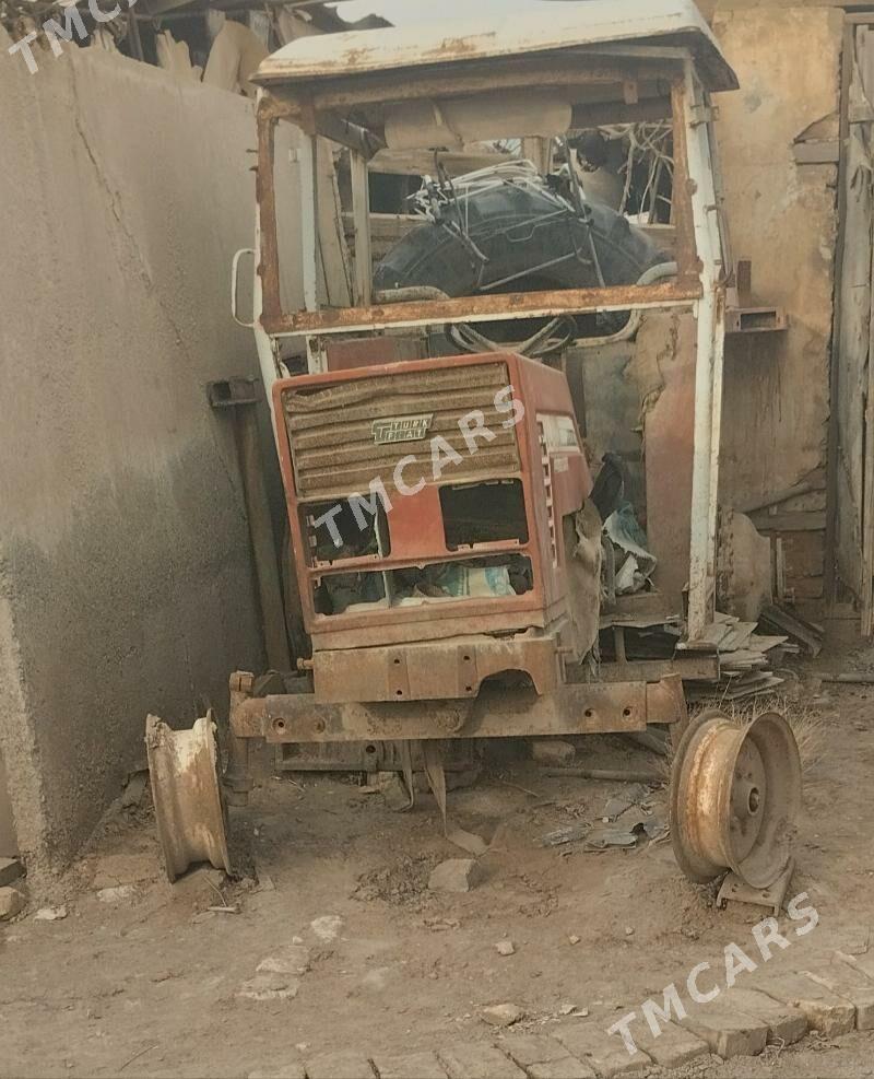 MTZ T-28 2000 - 200 000 TMT - Теджен - img 4