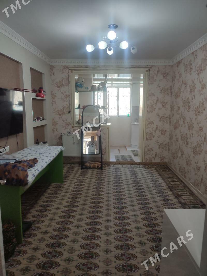 продажа - 4 мкр - img 2