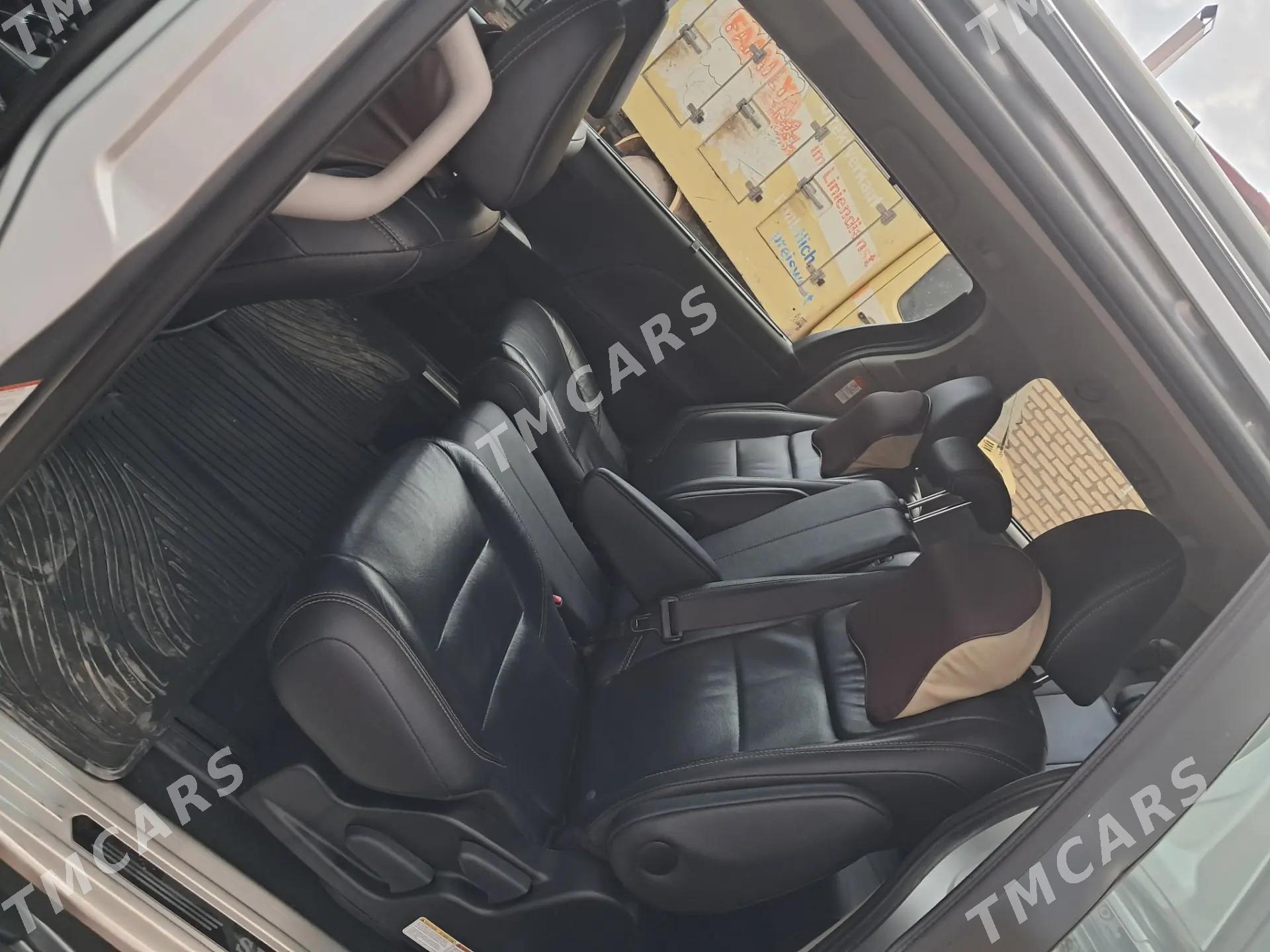 Toyota Sienna 2018 - 410 000 TMT - Туркменабат - img 1