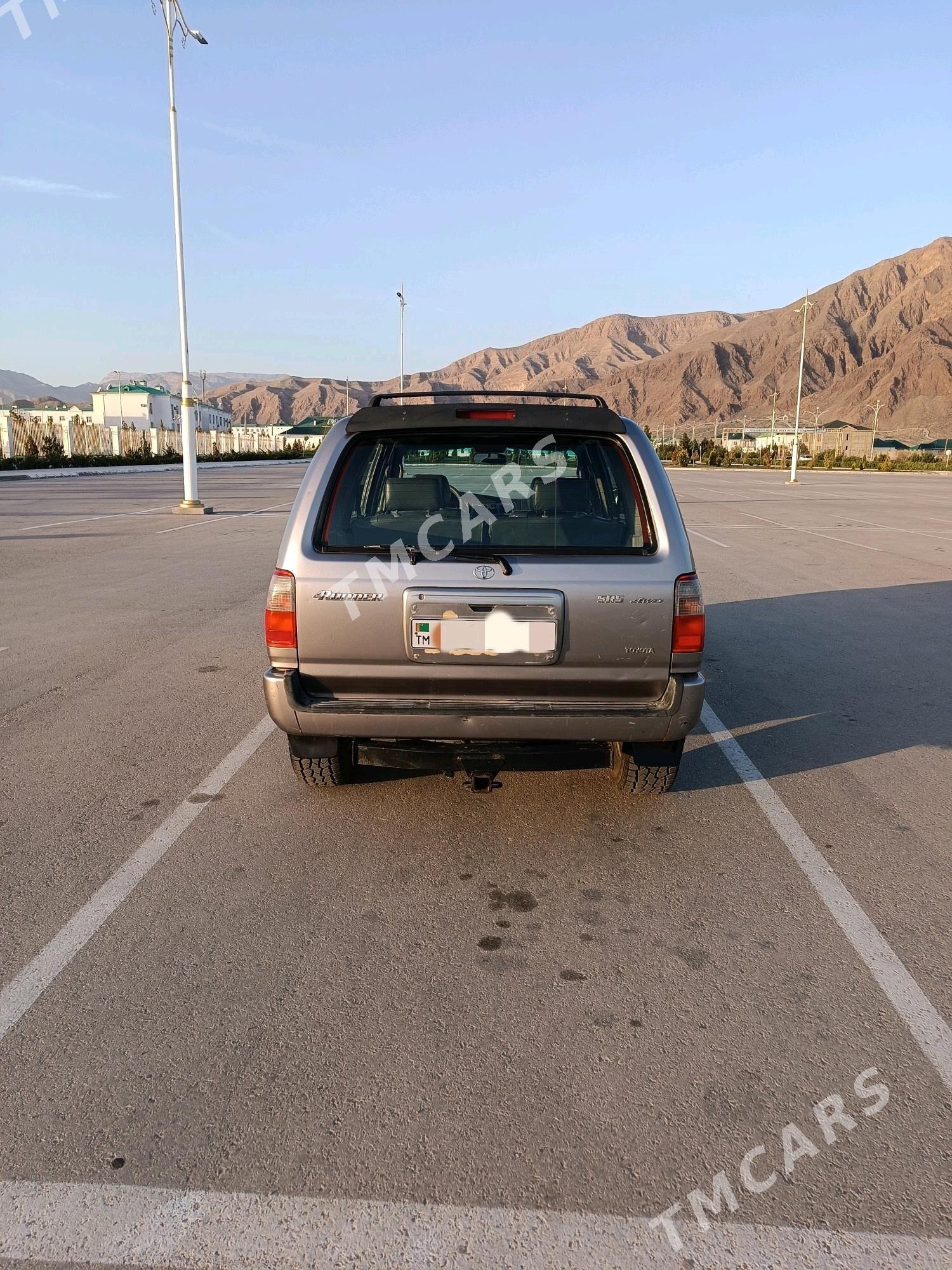 Toyota 4Runner 2002 - 150 000 TMT - Балканабат - img 9