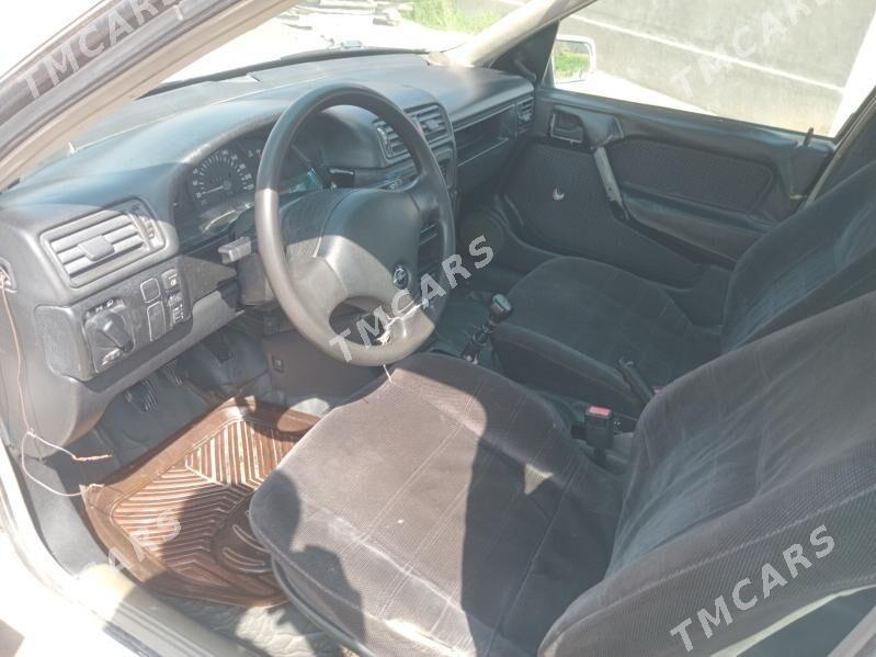 Opel Vectra 1991 - 30 000 TMT - Murgap - img 2