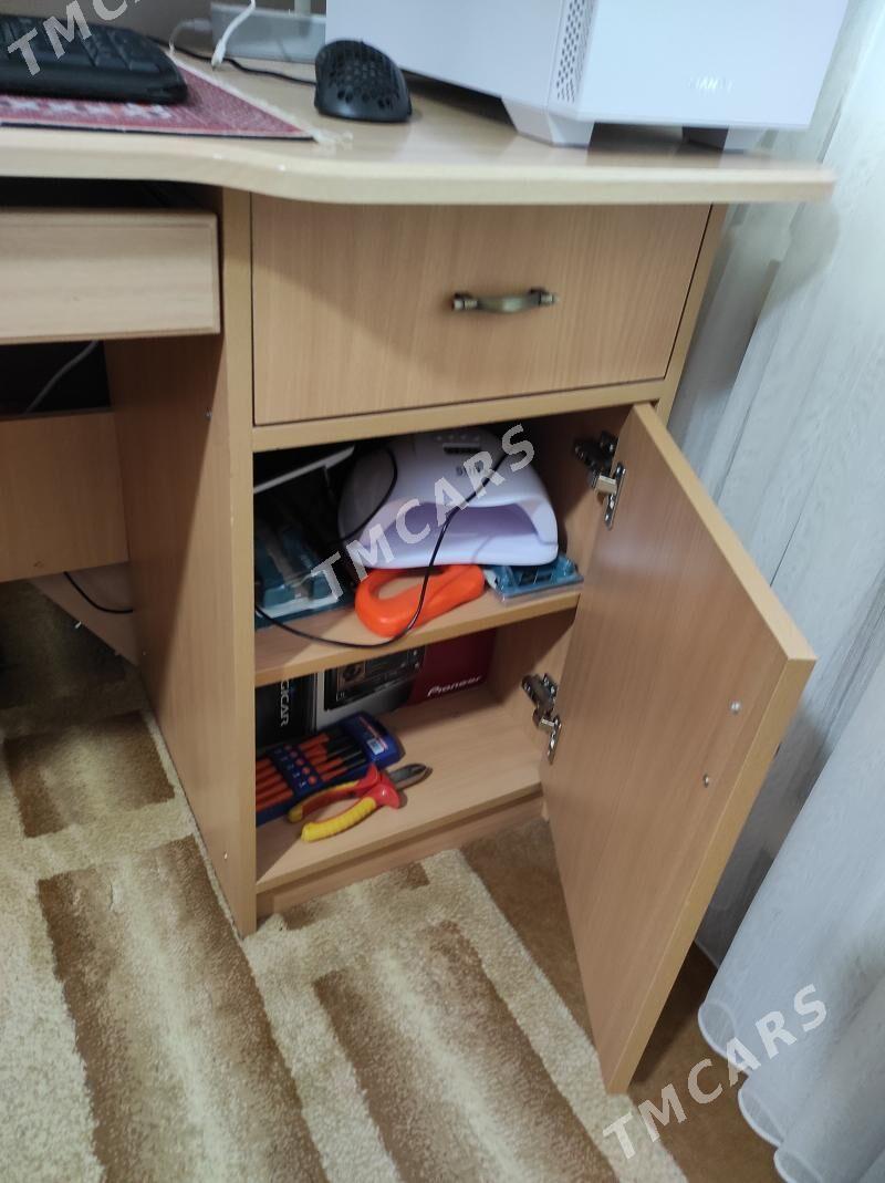 stol kompyuter ucin - Мир 1 - img 2