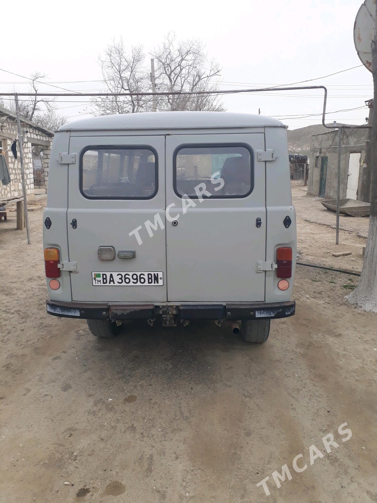 UAZ 2206 2000 - 70 000 TMT - Балканабат - img 6