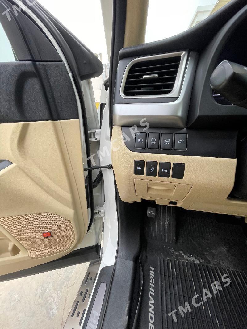 Toyota Highlander 2018 - 610 000 TMT - Köşi - img 5