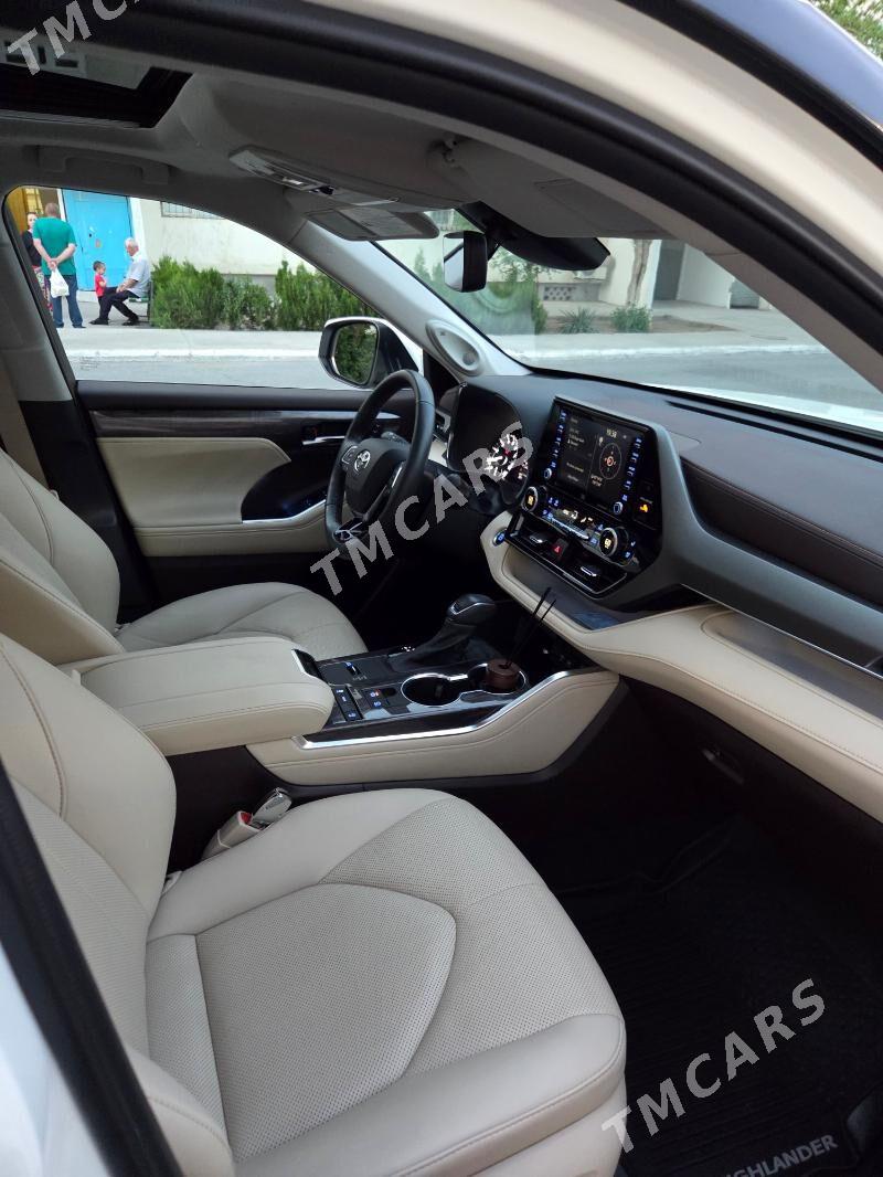 Toyota Highlander 2021 - 700 000 TMT - Ашхабад - img 4