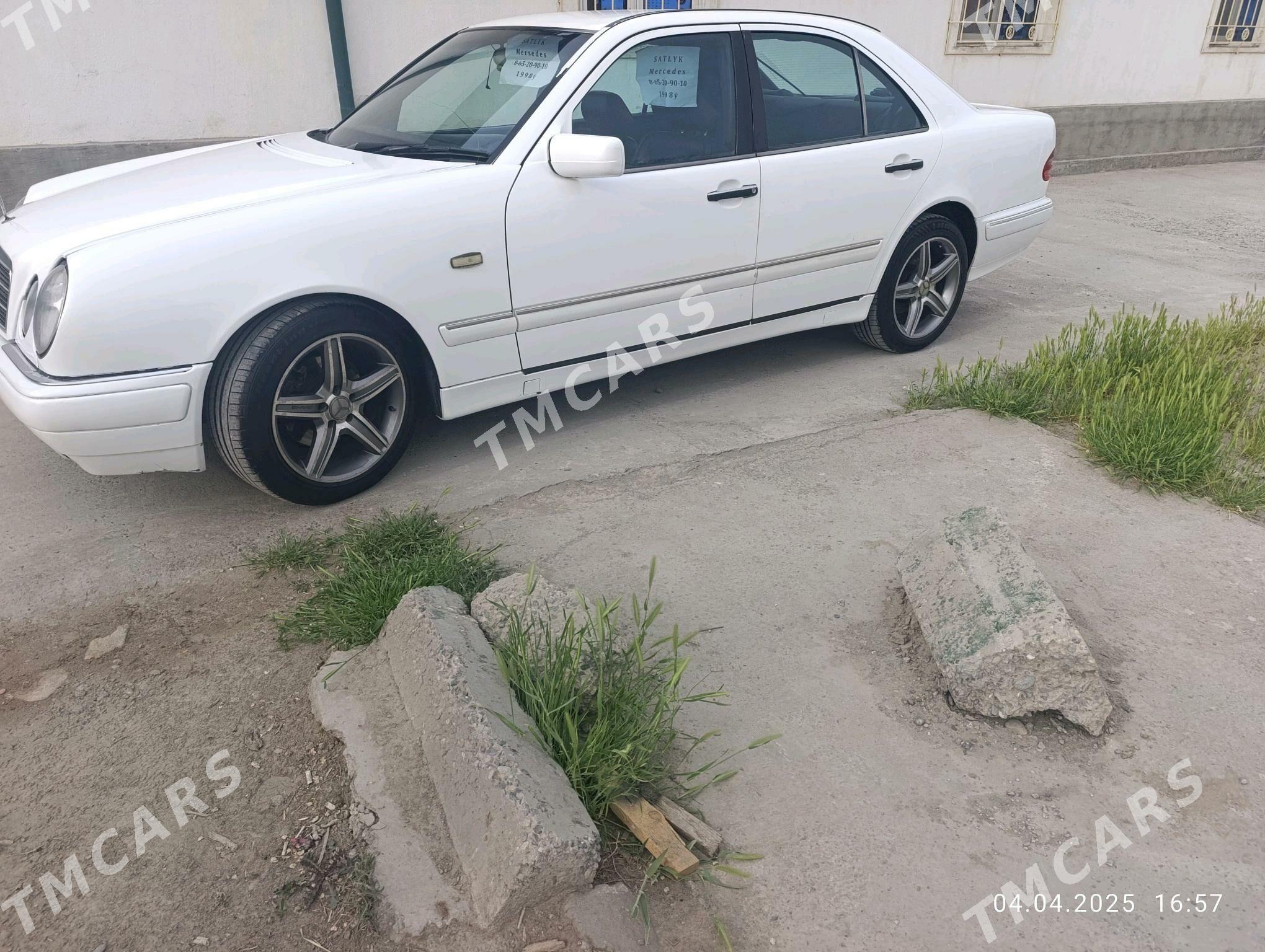 Mercedes-Benz E320 1998 - 90 000 TMT - Türkmenabat - img 2