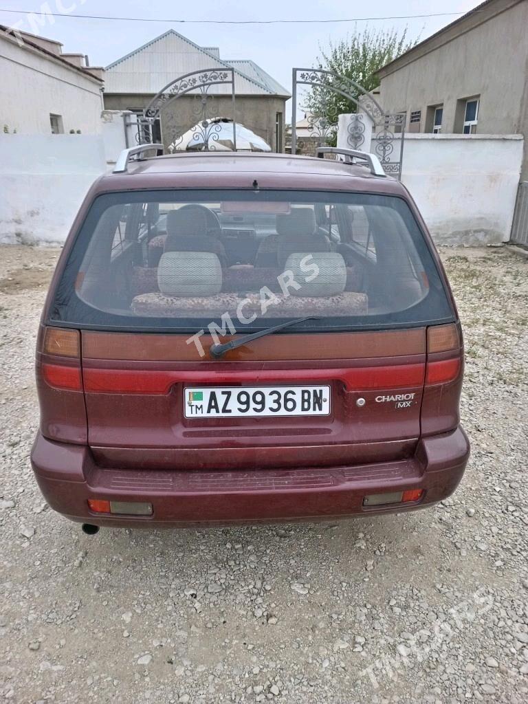 Mitsubishi Chariot 1993 - 26 000 TMT - Балканабат - img 2