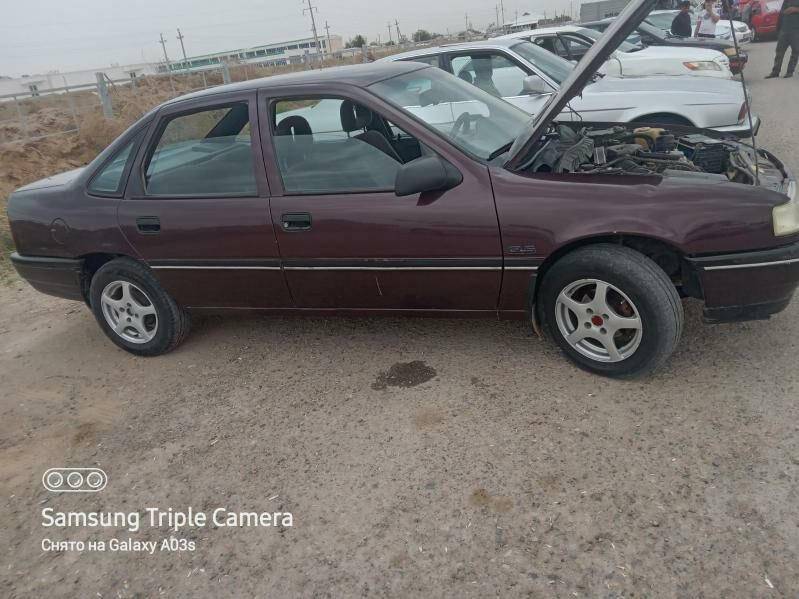 Opel Vectra 1992 - 35 000 TMT - Mary - img 3