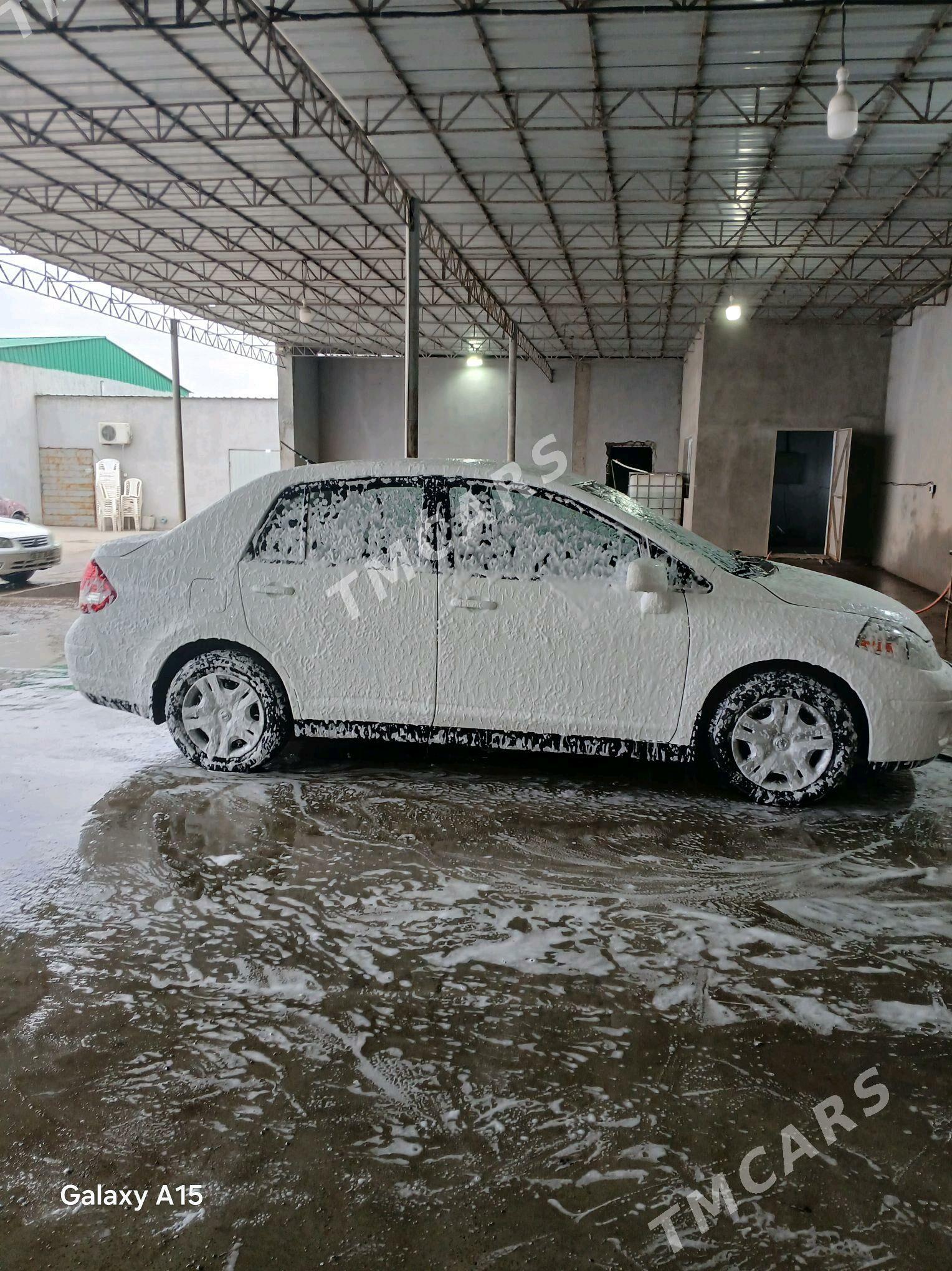 Nissan Versa 2010 - 110 000 TMT - Бабадайхан - img 4