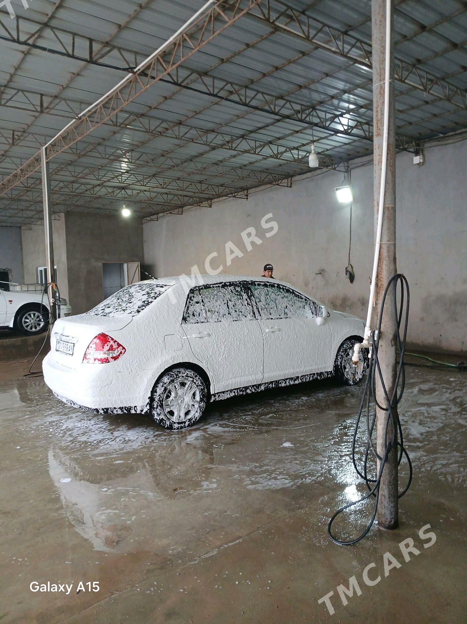 Nissan Versa 2010 - 110 000 TMT - Бабадайхан - img 5