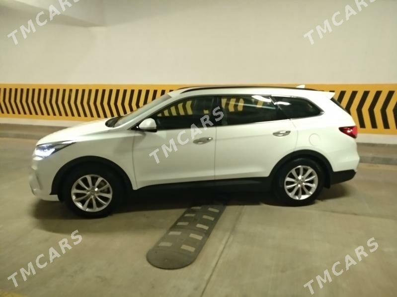 Hyundai Santa Fe 2017 - 300 000 TMT - Kim raýon - img 5