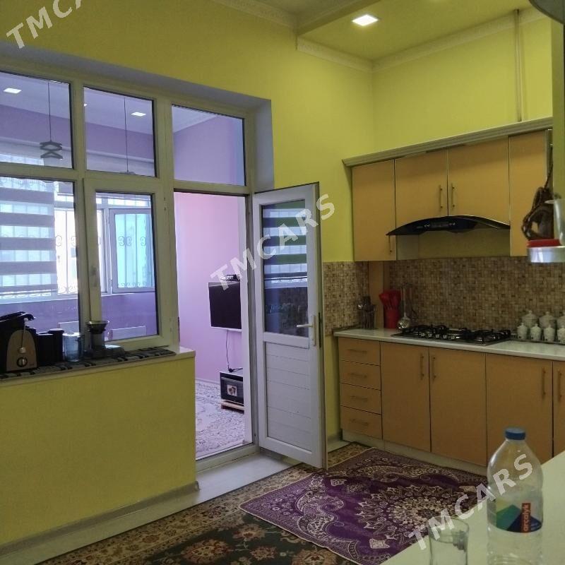 Элитка Новруз 4эт 3ком 145м² - Дашогуз - img 9