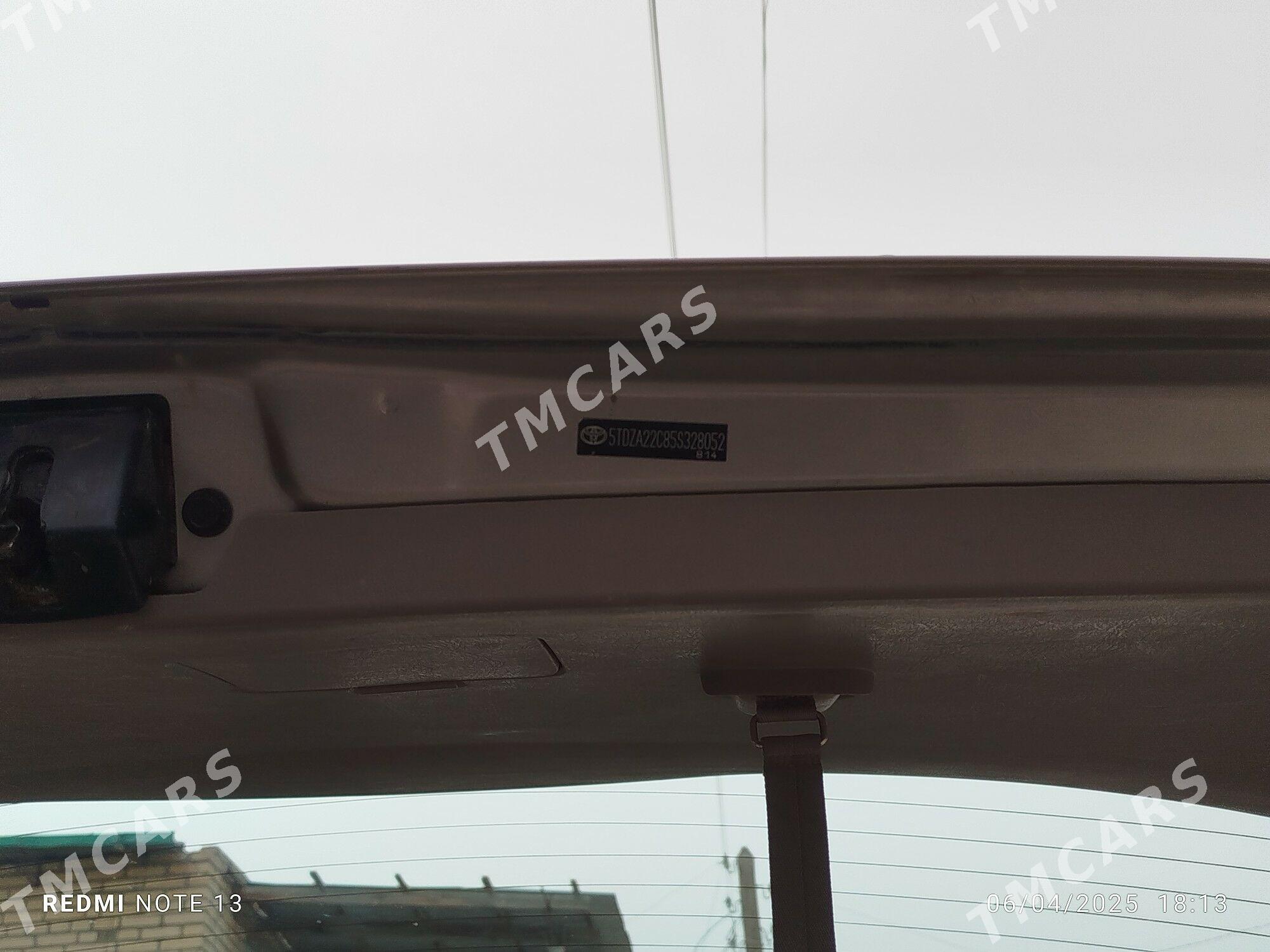 Toyota Sienna 2005 - 210 000 TMT - Халач - img 5