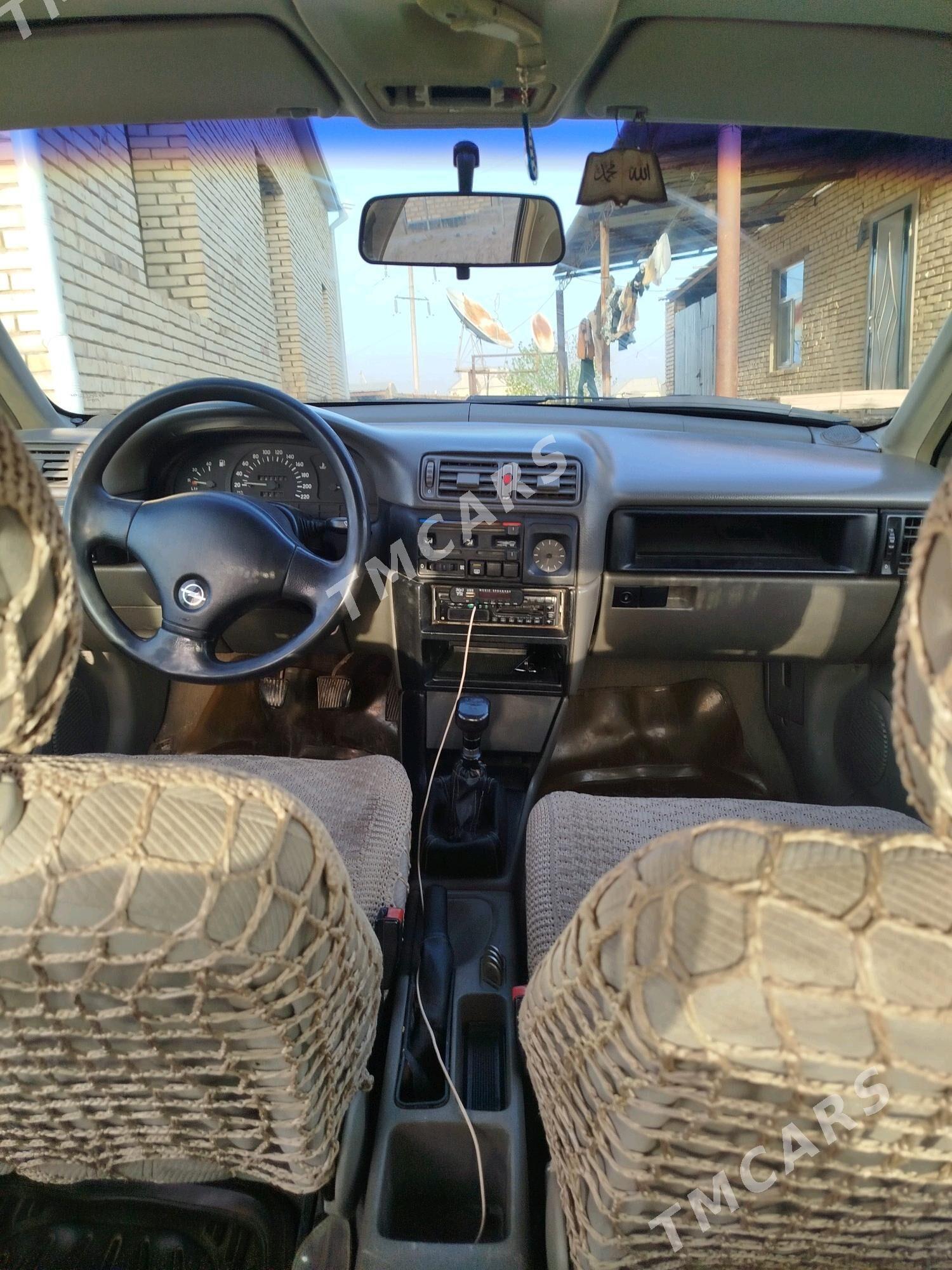 Opel Vectra 1992 - 33 000 TMT - Мары - img 5