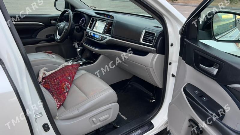 Toyota Highlander 2017 - 550 000 TMT - Aşgabat - img 8
