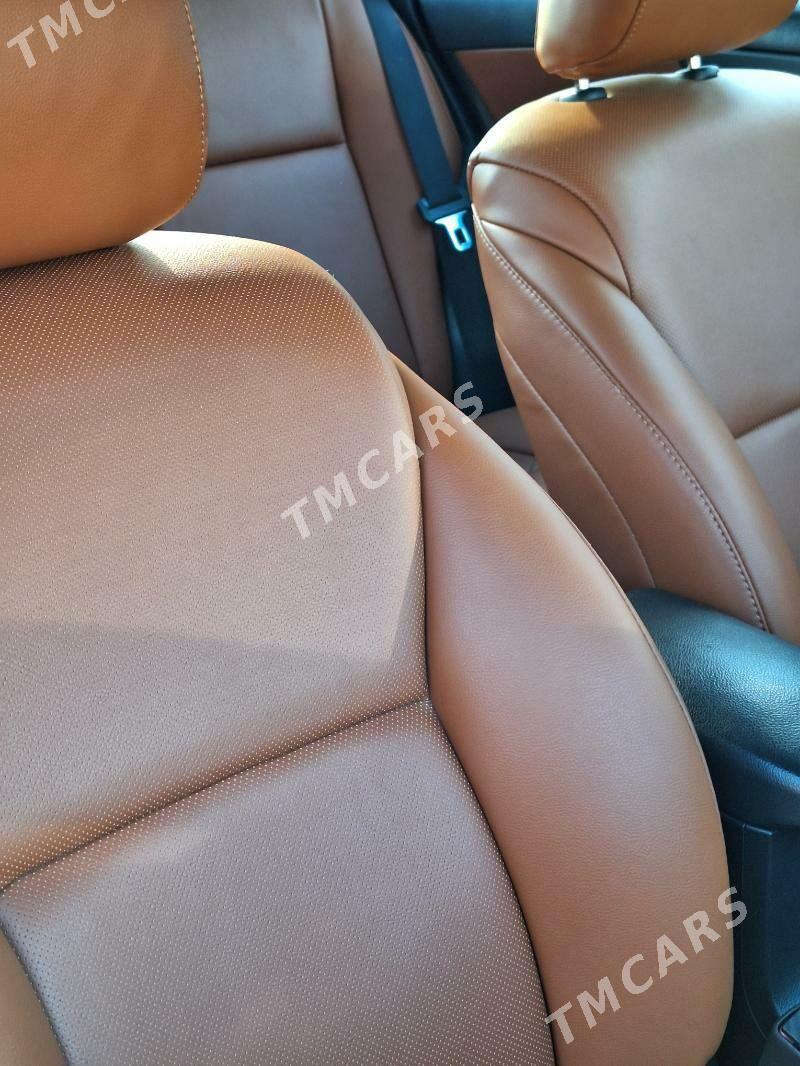 Toyota Corolla 2012 - 170 000 TMT - 30 мкр - img 4