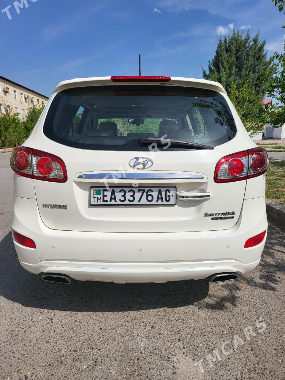 Hyundai Santa Fe 2011 - 210 000 TMT - Aşgabat - img 8