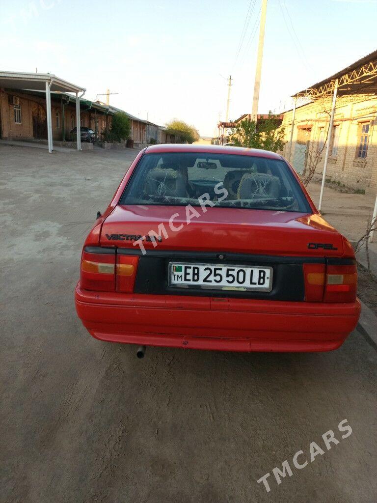 Opel Vectra 1990 - 33 000 TMT - Фарап - img 3