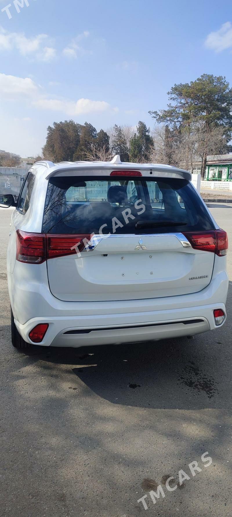 Mitsubishi Outlander 2022 - 312 000 TMT - Ашхабад - img 2