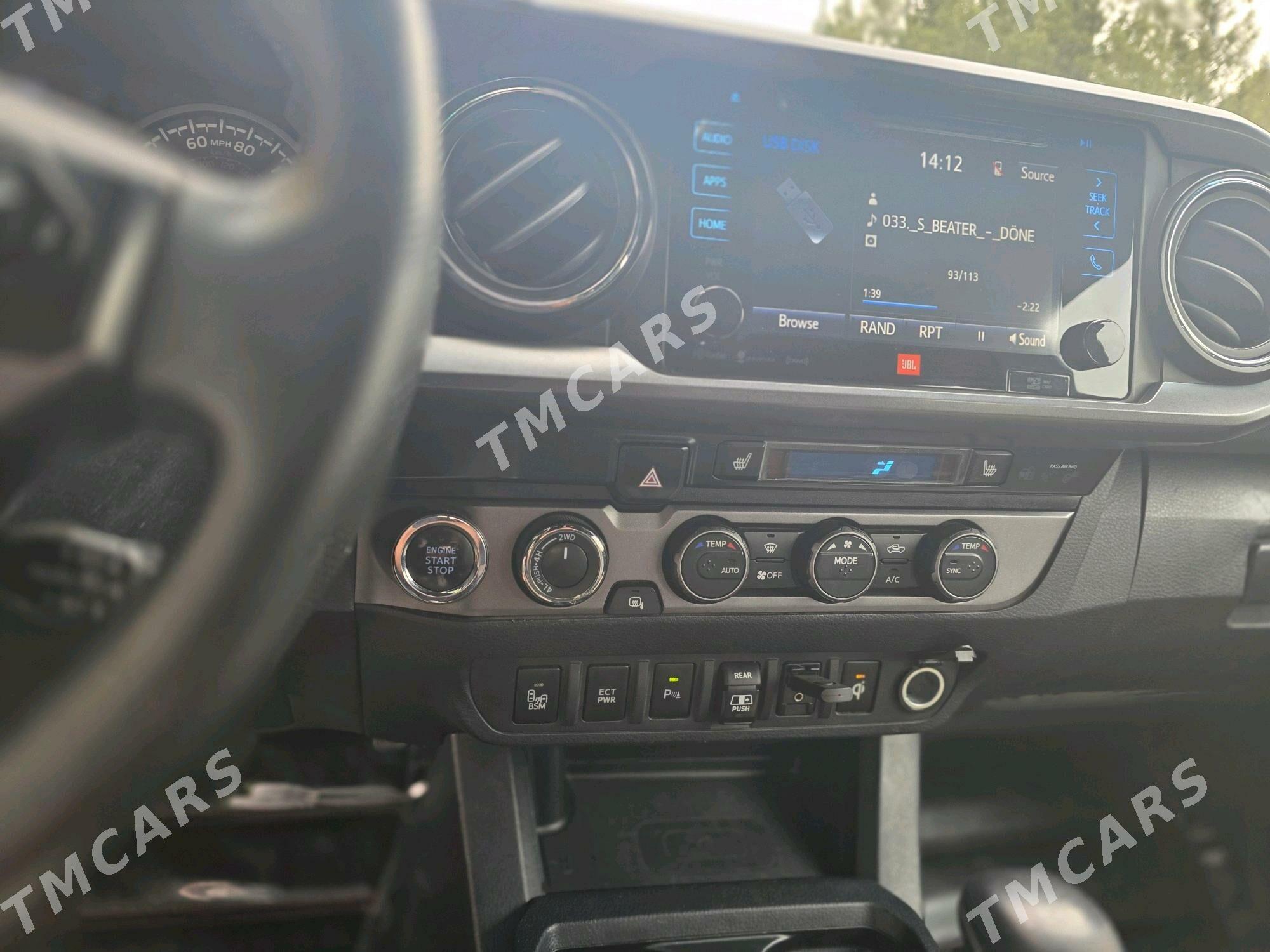 Toyota Tacoma 2018 - 380 000 TMT - Aşgabat - img 5