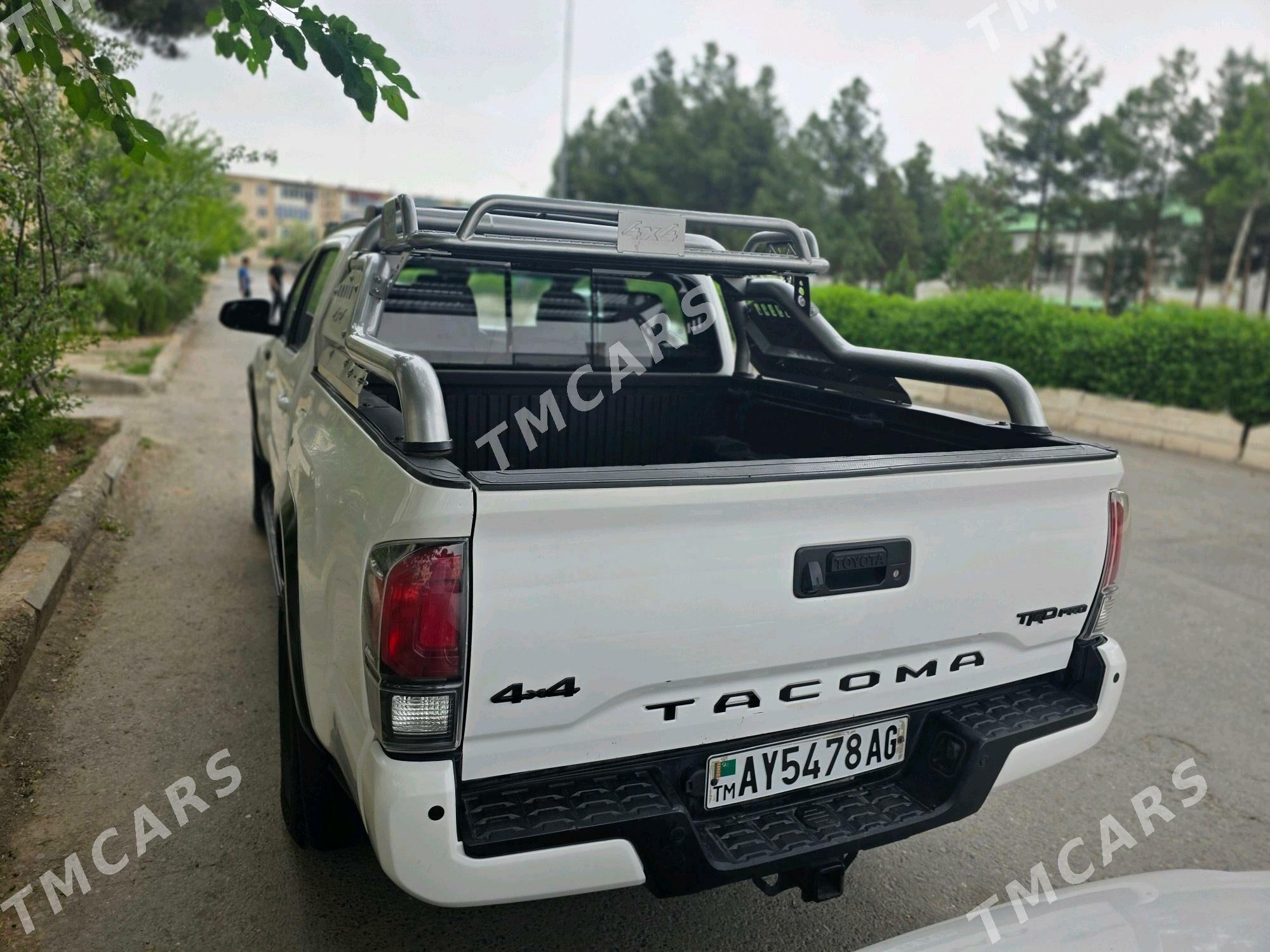 Toyota Tacoma 2018 - 380 000 TMT - Aşgabat - img 4