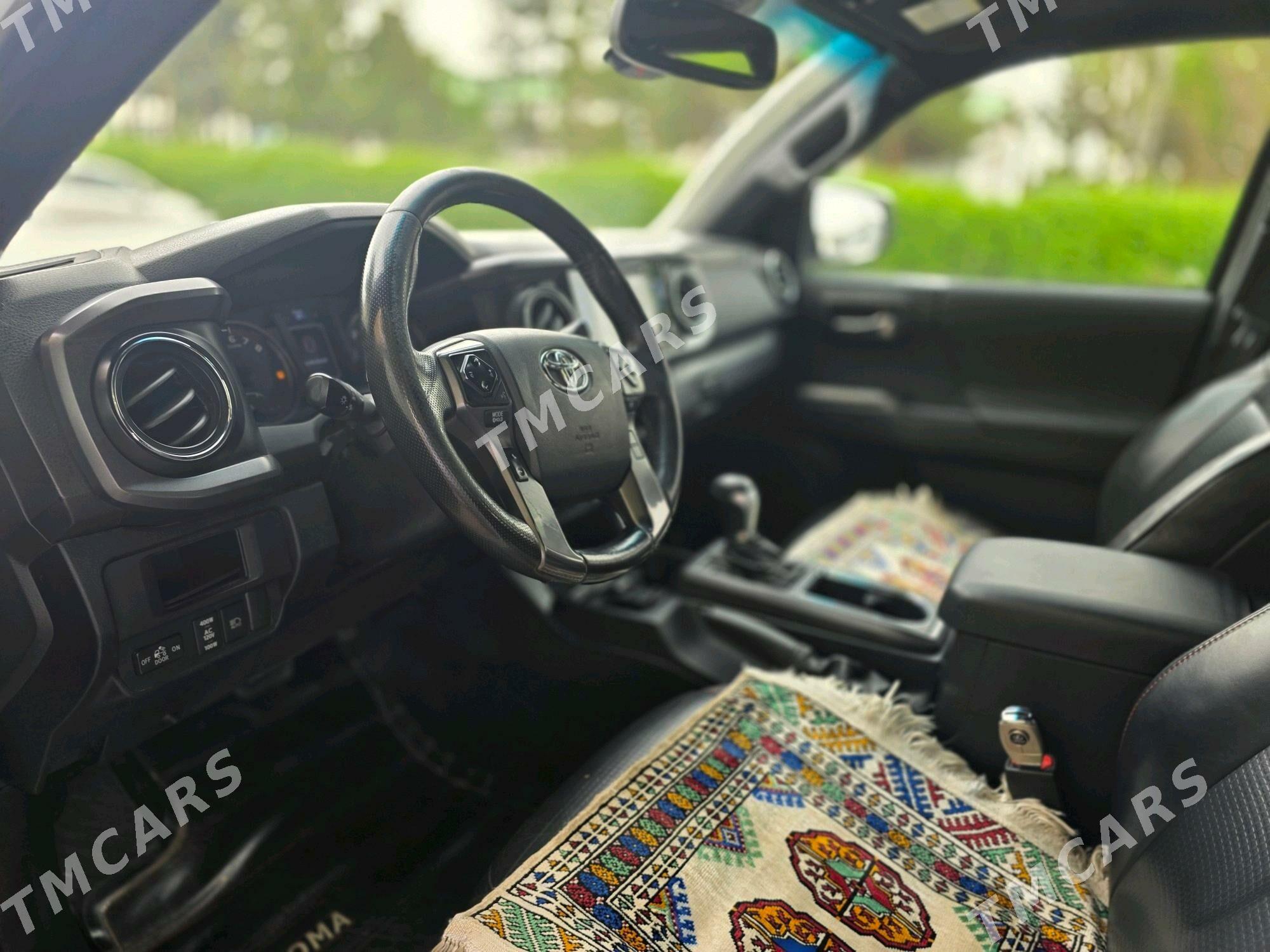 Toyota Tacoma 2018 - 380 000 TMT - Aşgabat - img 6