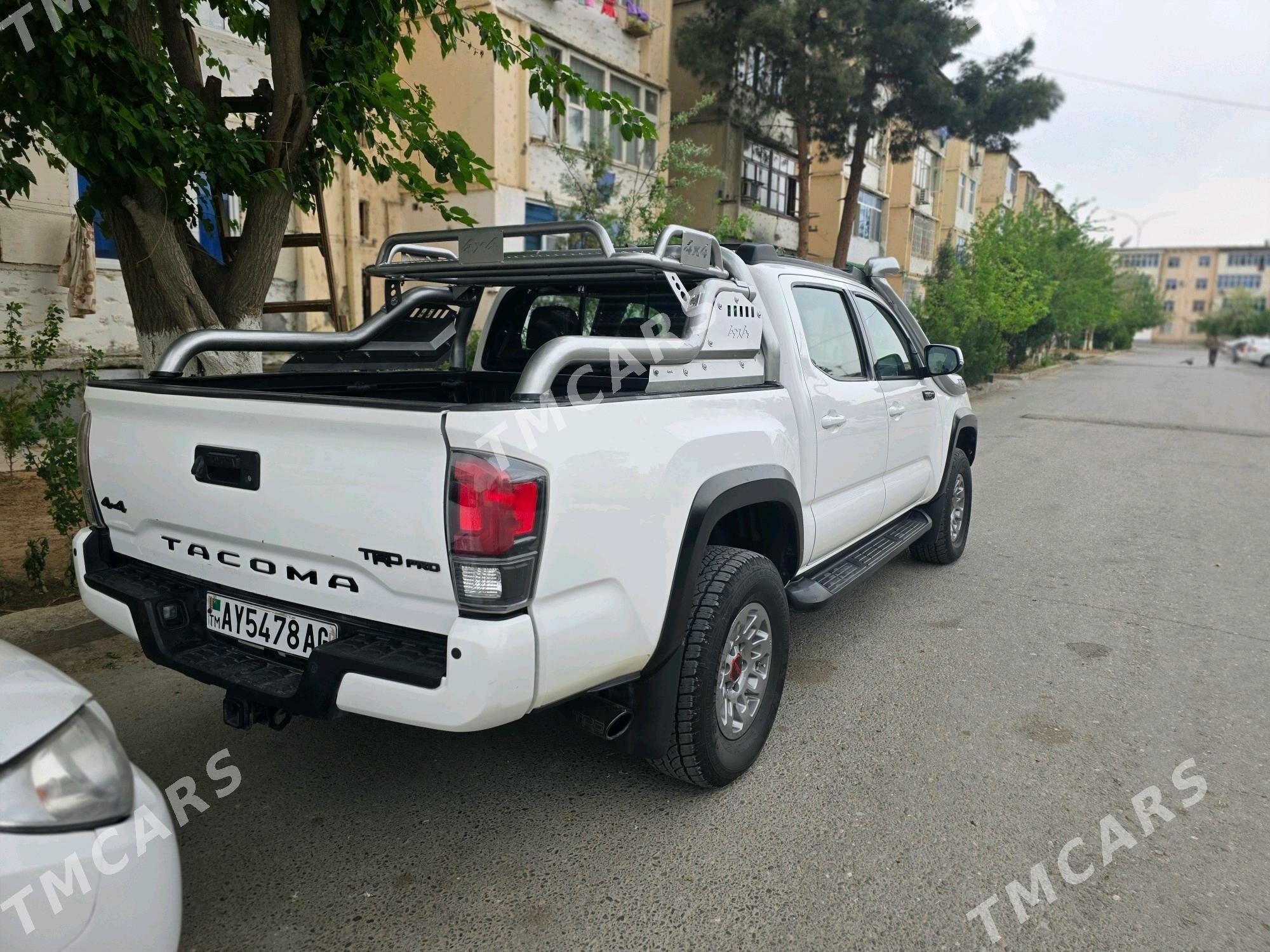 Toyota Tacoma 2018 - 380 000 TMT - Aşgabat - img 3