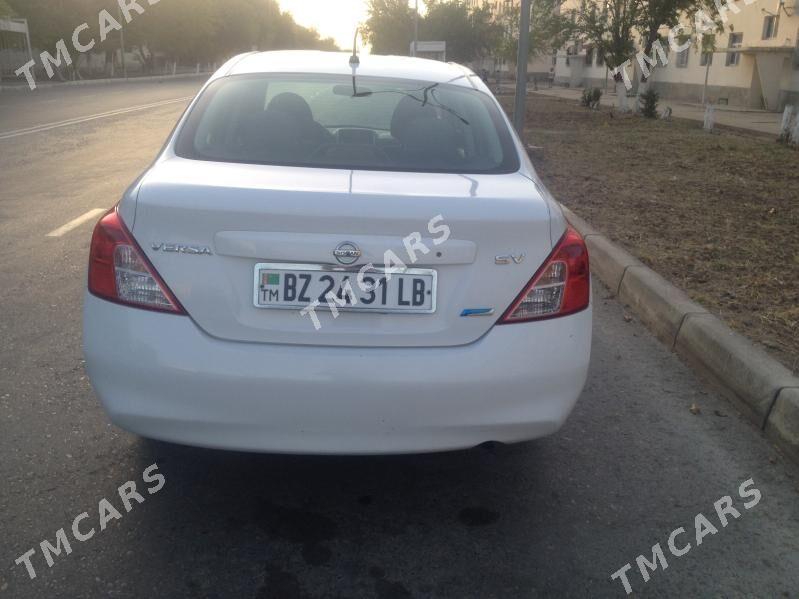 Nissan Versa 2012 - 100 000 TMT - Türkmenabat - img 2