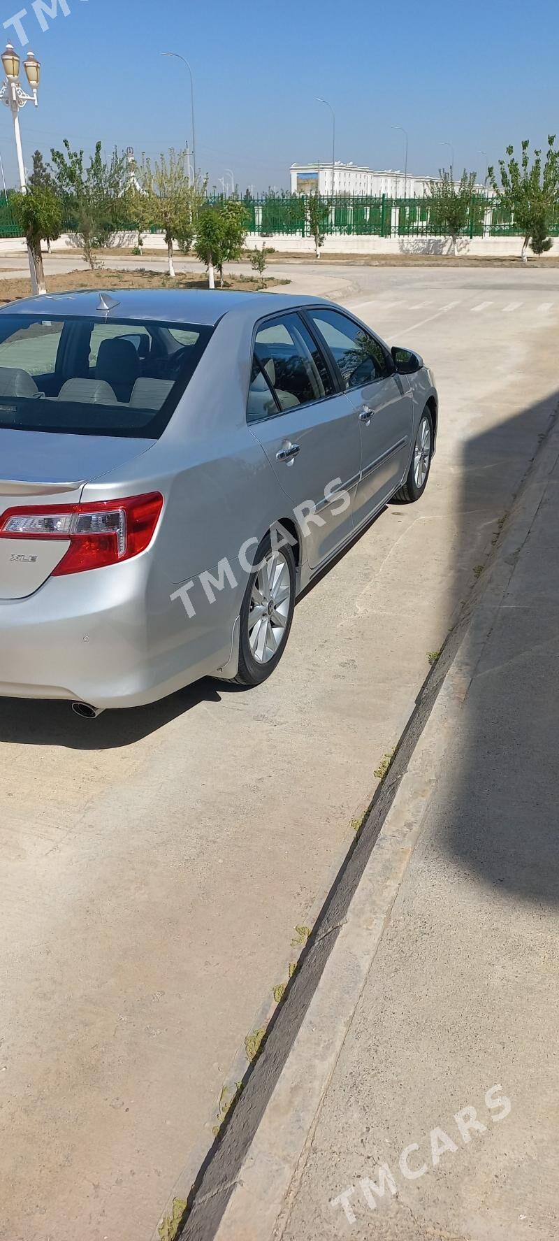 Toyota Camry 2012 - 250 000 TMT - Ak bugdaý etraby - img 2