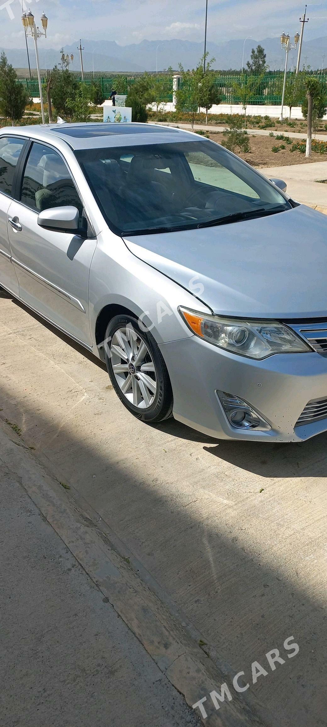 Toyota Camry 2012 - 250 000 TMT - Ak bugdaý etraby - img 4