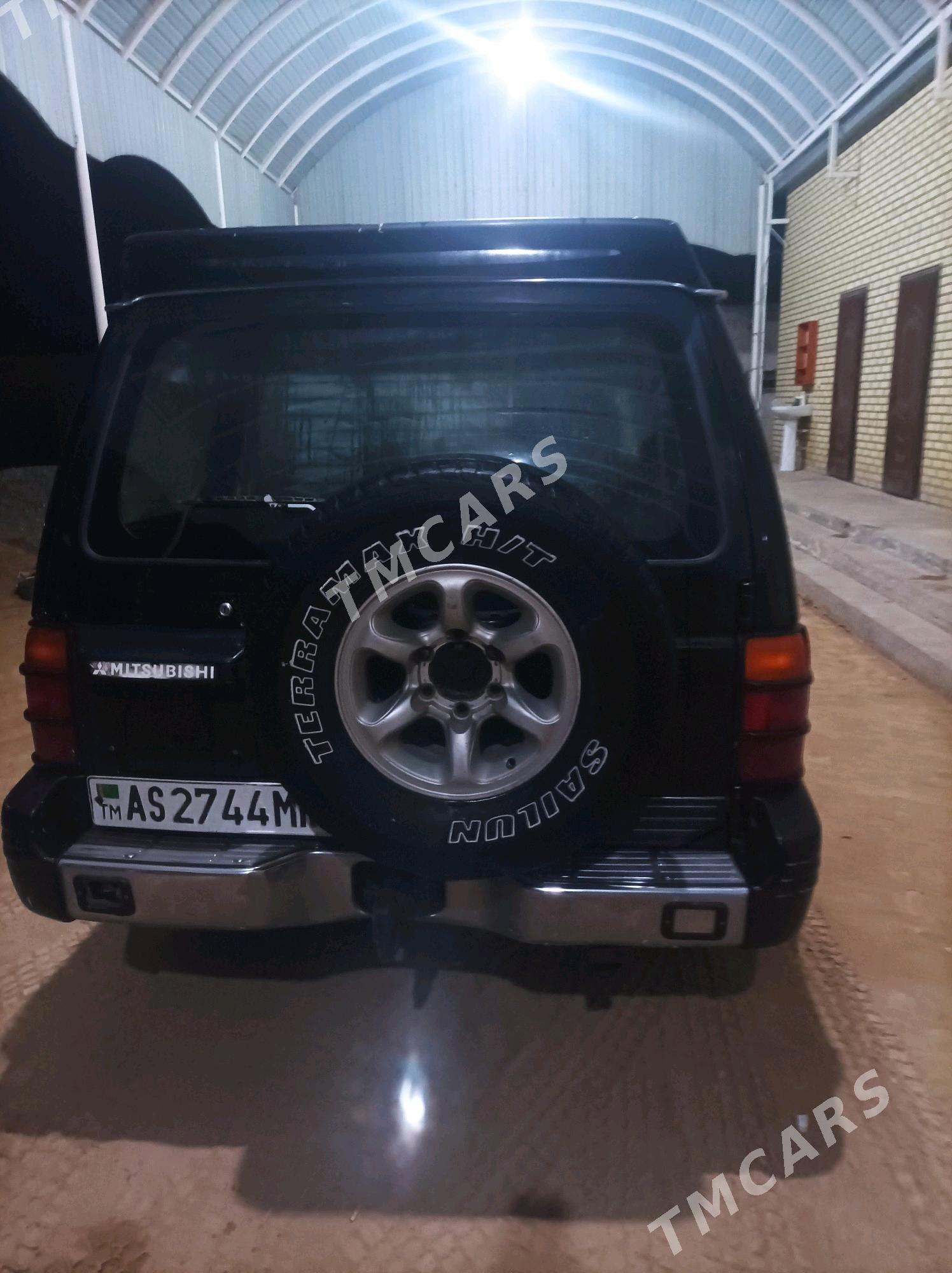 Mitsubishi Montero 1995 - 70 000 TMT - Ёлётен - img 9