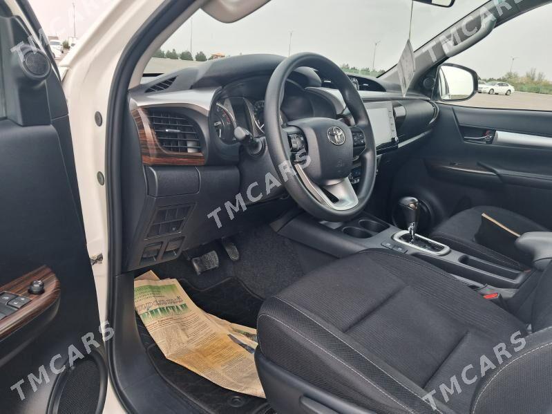 Toyota Hilux 2021 - 578 000 TMT - Ашхабад - img 3