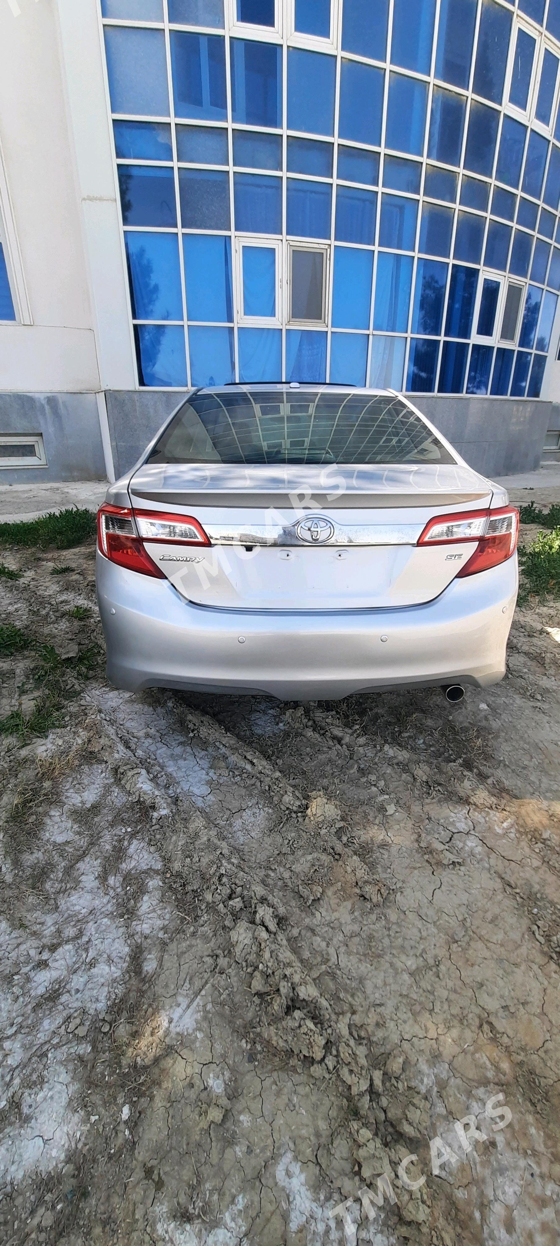 Toyota Camry 2012 - 235 000 TMT - Балканабат - img 3