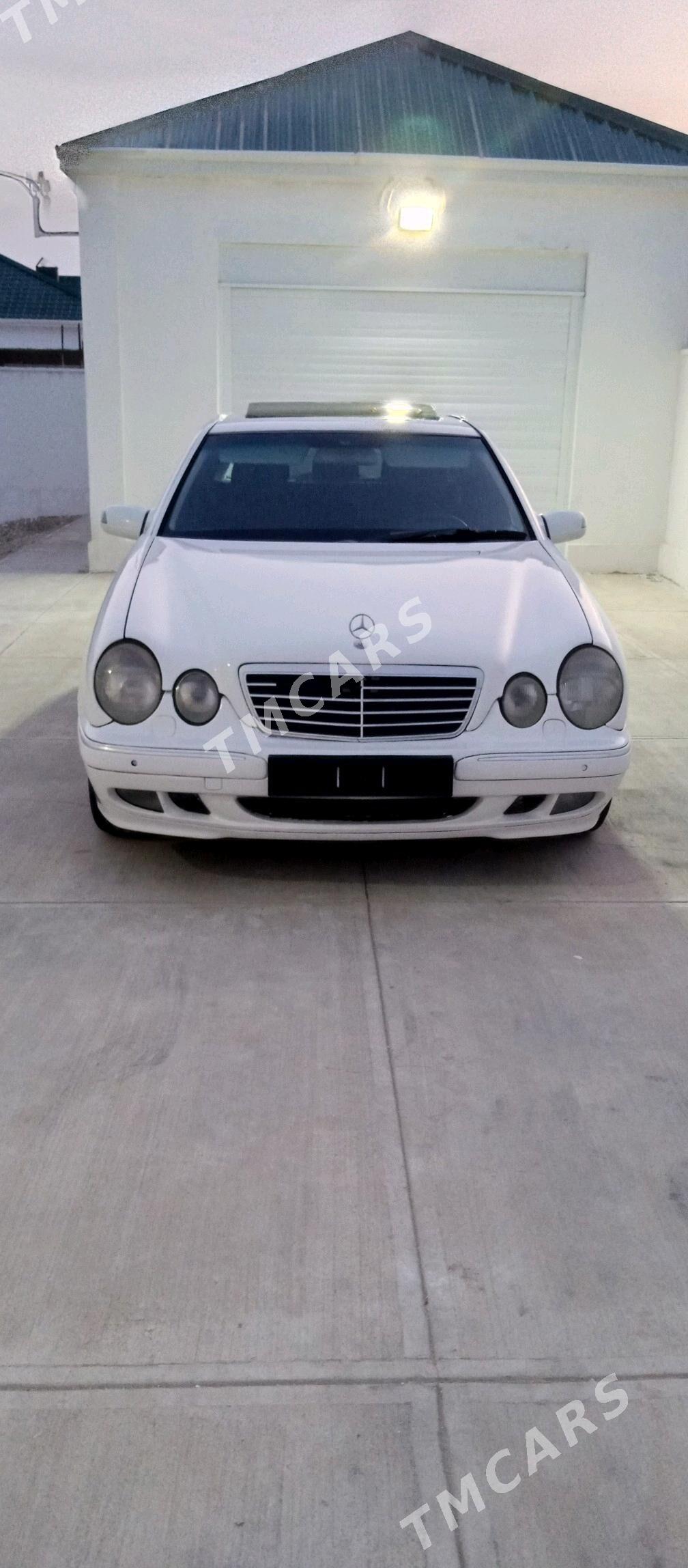 Mercedes-Benz E320 2001 - 100 000 TMT - Balkanabat - img 4