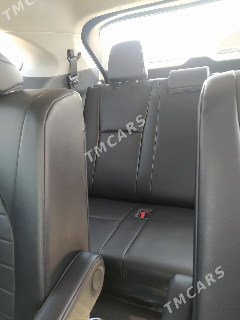Toyota Highlander 2021 - 540 000 TMT - Aşgabat - img 2