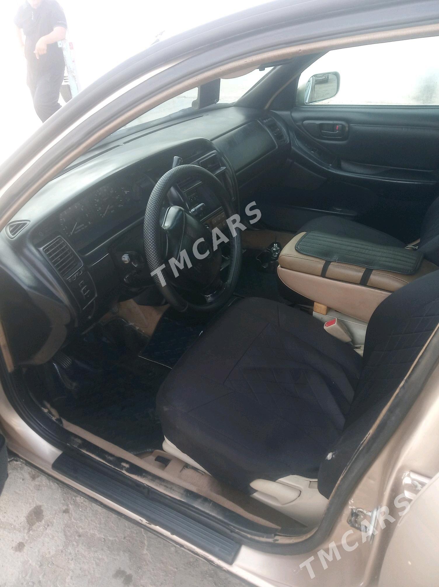 Toyota Avalon 1995 - 95 000 TMT - Sakarçäge - img 2