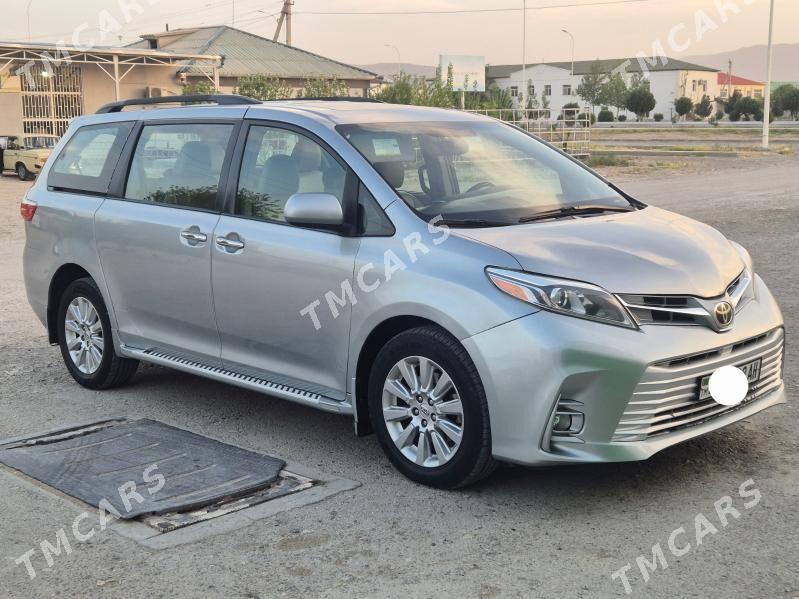 Toyota Sienna 2015 - 328 000 TMT - Гызыларбат - img 4