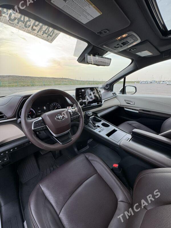 Toyota Sienna 2022 - 686 000 TMT - Ашхабад - img 4