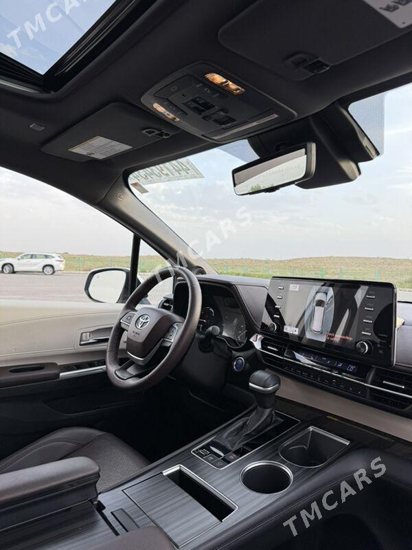 Toyota Sienna 2022 - 686 000 TMT - Ашхабад - img 5